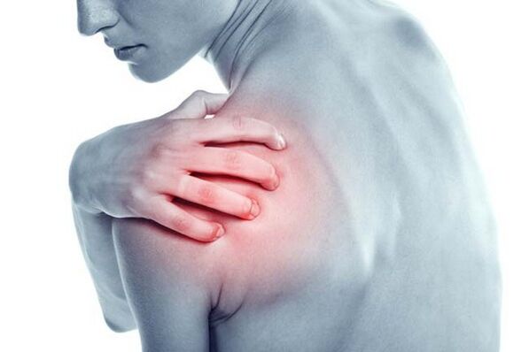 Bolestivá bolest v rameni je příznakem artrózy ramenního kloubu
